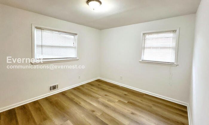 Building Photo - 2033 Nettie Ct