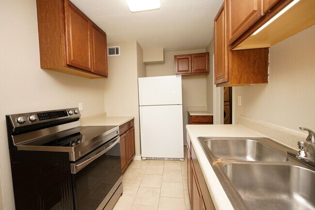 Building Photo - 503A McKinney St