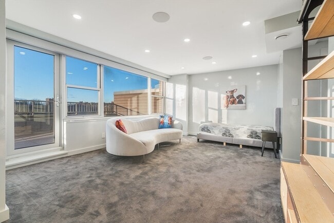 Building Photo - 151 Tremont St