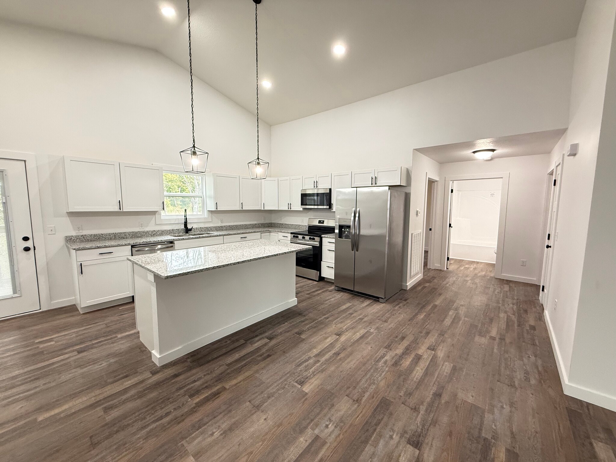 Building Photo - 158 Sky View Meadow Dr