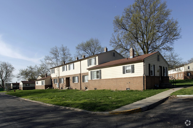 Rear of the Building - Beacon Heights Apartments