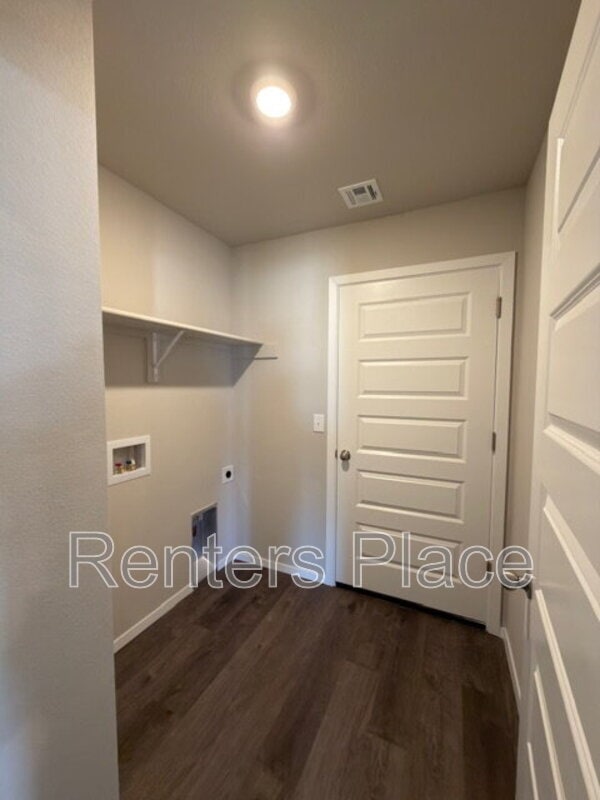 Building Photo - 1006 W Lawton Rd