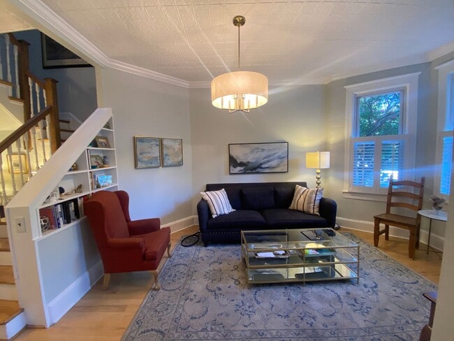 Building Photo - SPACIOUS 3 BED BROWNSTONE with PARKING, YARD and 2 DECKS!