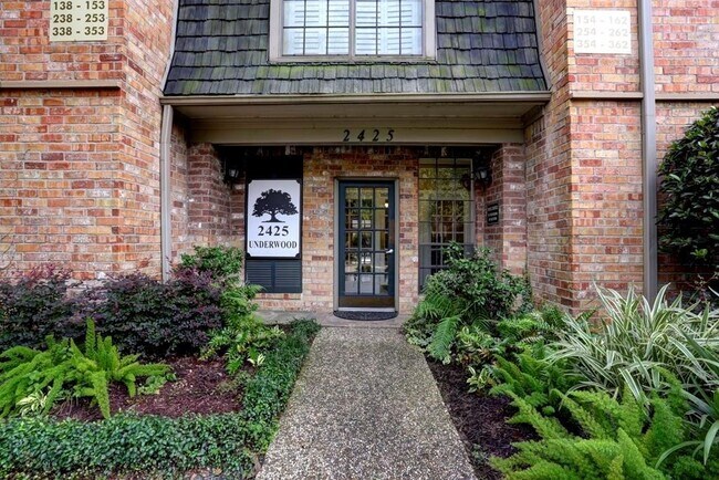 Primary Photo - 2425 Underwood St