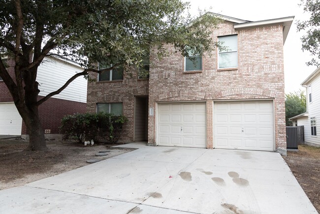 Primary Photo - SPACIOUS 4 BEDROOM 2.5 BATH FEATURING MAST...