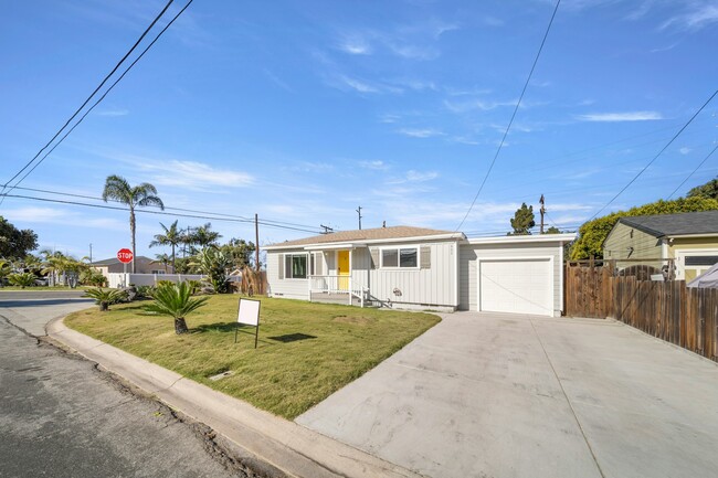 Building Photo - 602 Sunset Dr