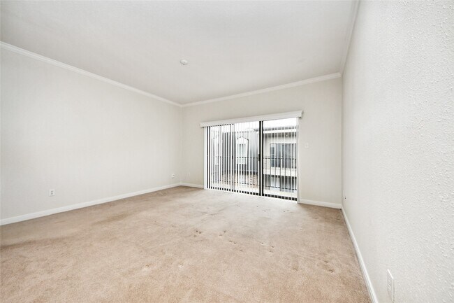 Building Photo - 2400 N Braeswood Blvd