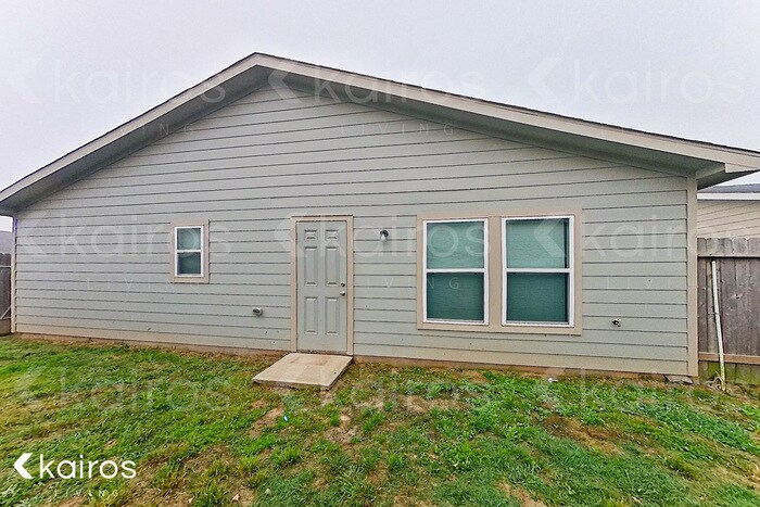 Building Photo - 15601 Briar Forest Dr