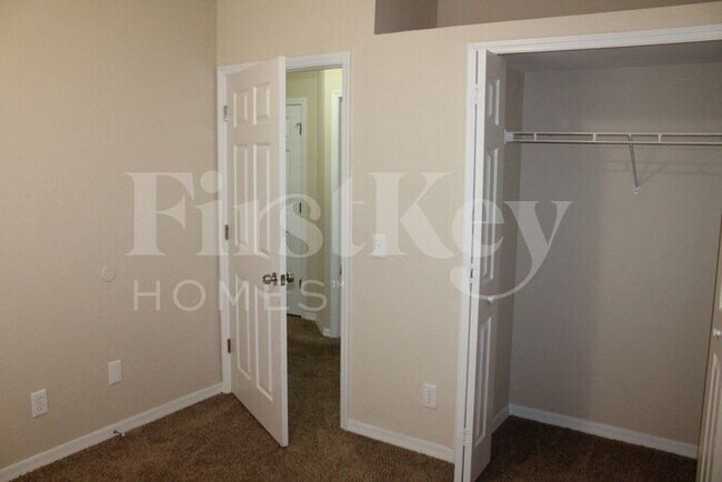 Building Photo - 2760 Ridley Ln