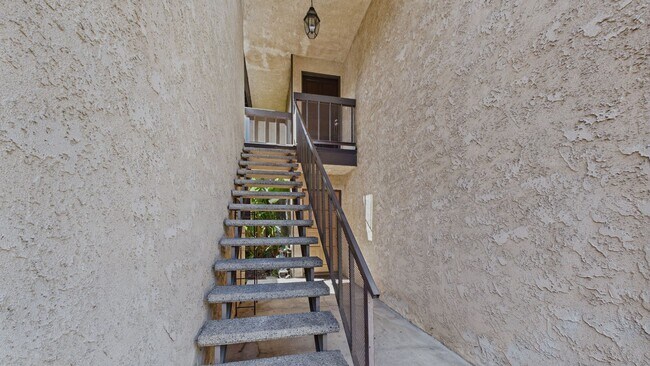 Building Photo - 1304 Mountain Ave
