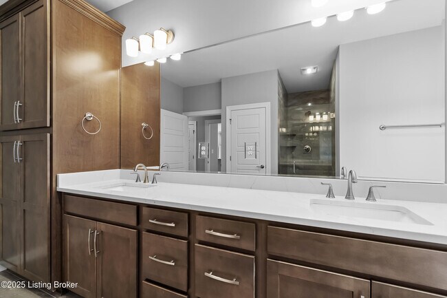 Building Photo - 5919 Ruby Fls Dr