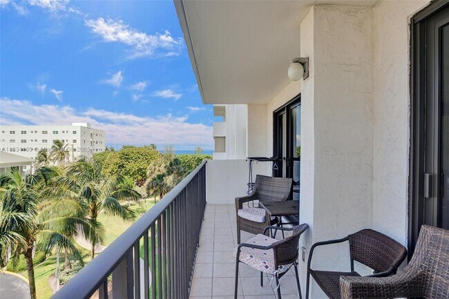 Building Photo - 1201 S Ocean Dr