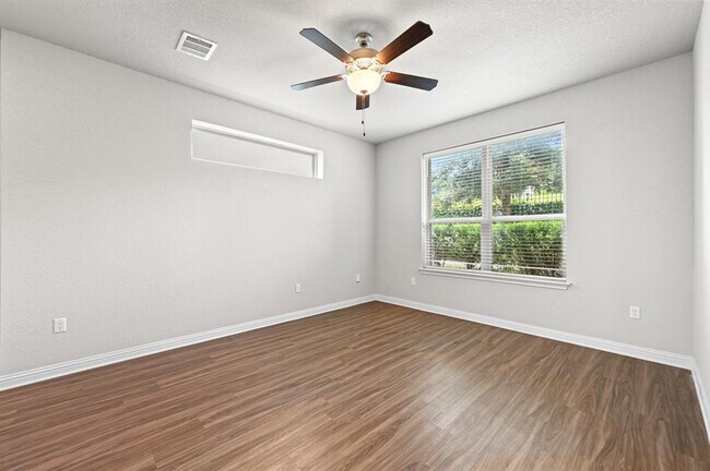 Building Photo - 8201 Frida Bend