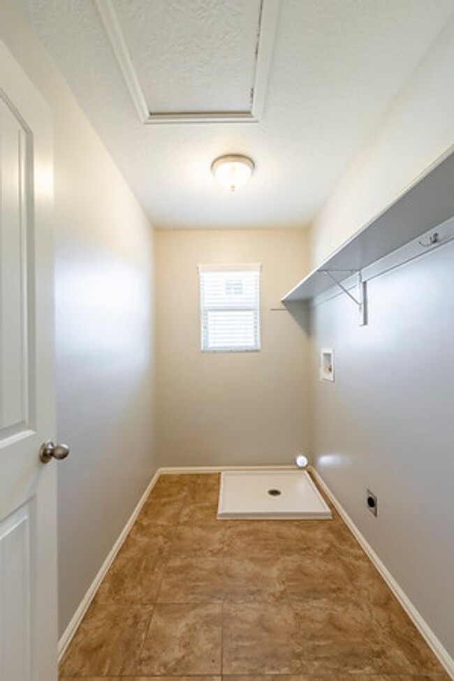 Building Photo - Heber Home