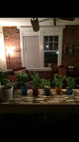 Primary Photo - 524 23rd St