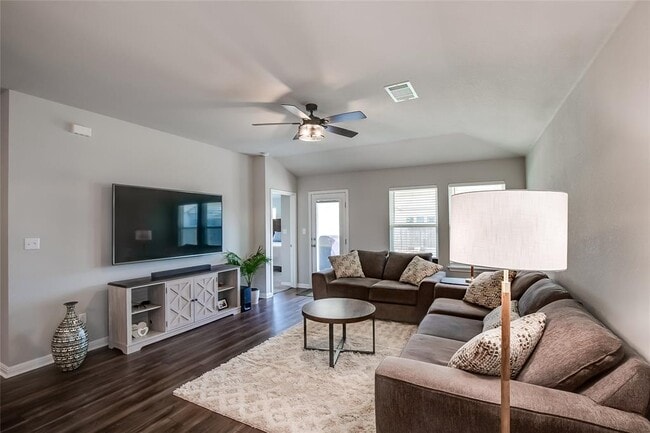 Building Photo - 403 Grapefruit Rd