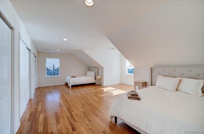 Building Photo - 3 Grand View Terrace