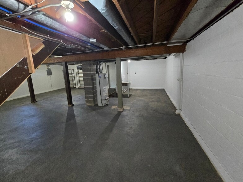 Building Photo - 2812 Pelham Rd
