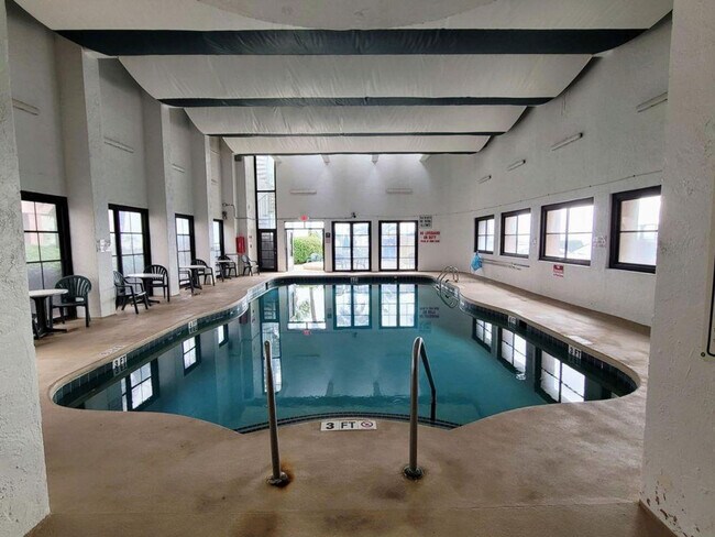 Building Photo - 2500b N Ocean Blvd