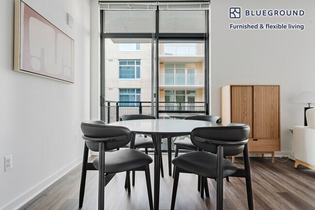 Building Photo - 4918 St Elmo Ave