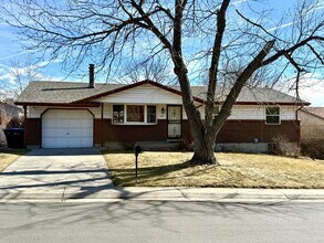 Building Photo - Spacious 3-bedroom ranch in quiet Arvada Neighborhood