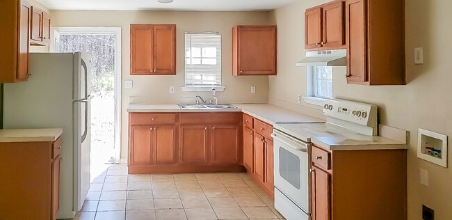 Building Photo - 2044 Whaleyville Blvd