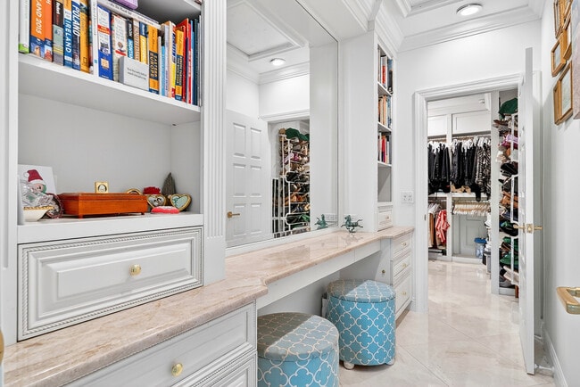 Building Photo - 107 E Inlet Dr