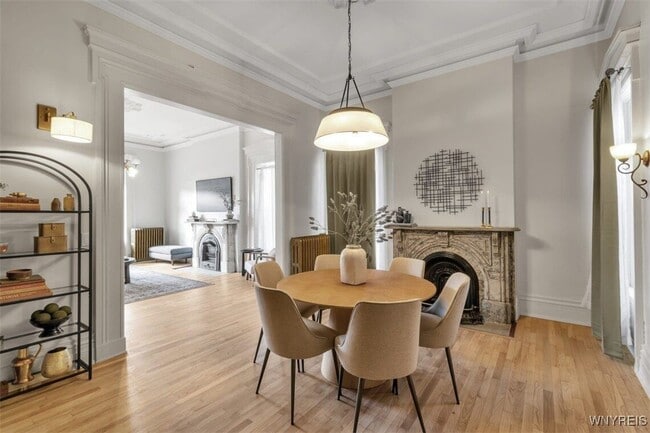 Building Photo - 617 Niagara St