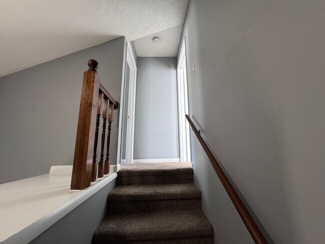 Building Photo - 2 bedroom/2.5 bath in Brentwood (Nipper's Corner) Apply-your application fee will be credited to ...