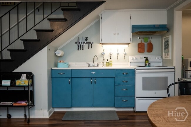 Building Photo - 290.5 Milledge Cir