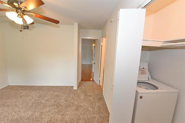 Building Photo - 4033 Gilbert Ave