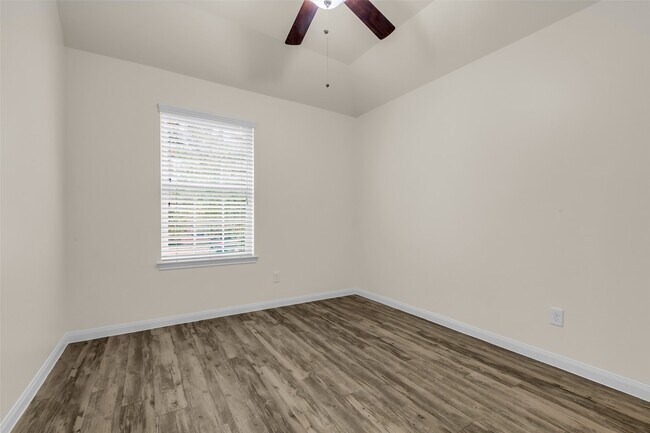 Building Photo - 3807 Springcrest Ln