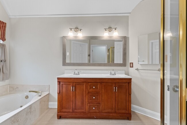 Building Photo - 131 Cumberland Green Dr