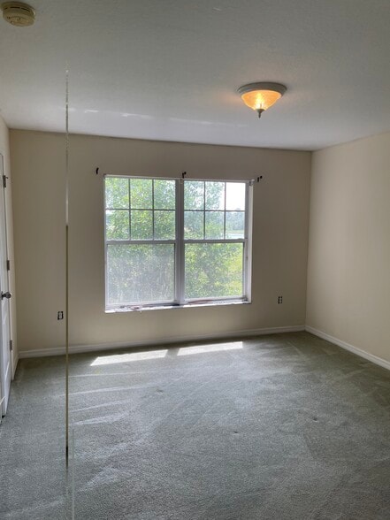 Building Photo - 4213 Winding Vine Dr