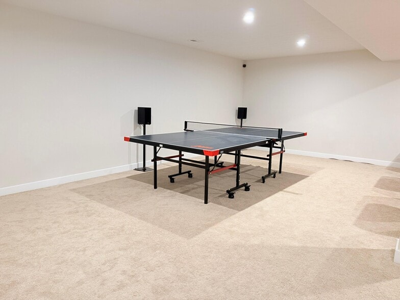 Building Photo - 1039 Fairwater Springs Dr