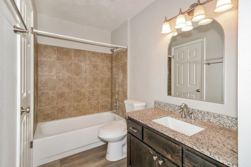 Building Photo - 6125 S 6105 W