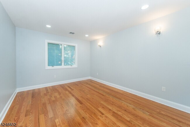 Building Photo - 42 Haverhill Ave