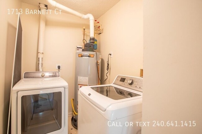 Building Photo - 1713 Barnett Ct