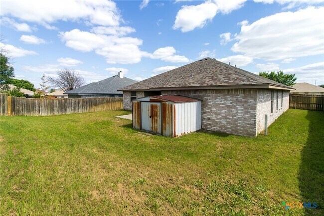 Building Photo - 4507 Aspen Dr