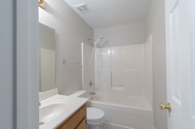 Building Photo - 1023 Shadow Ridge Ave