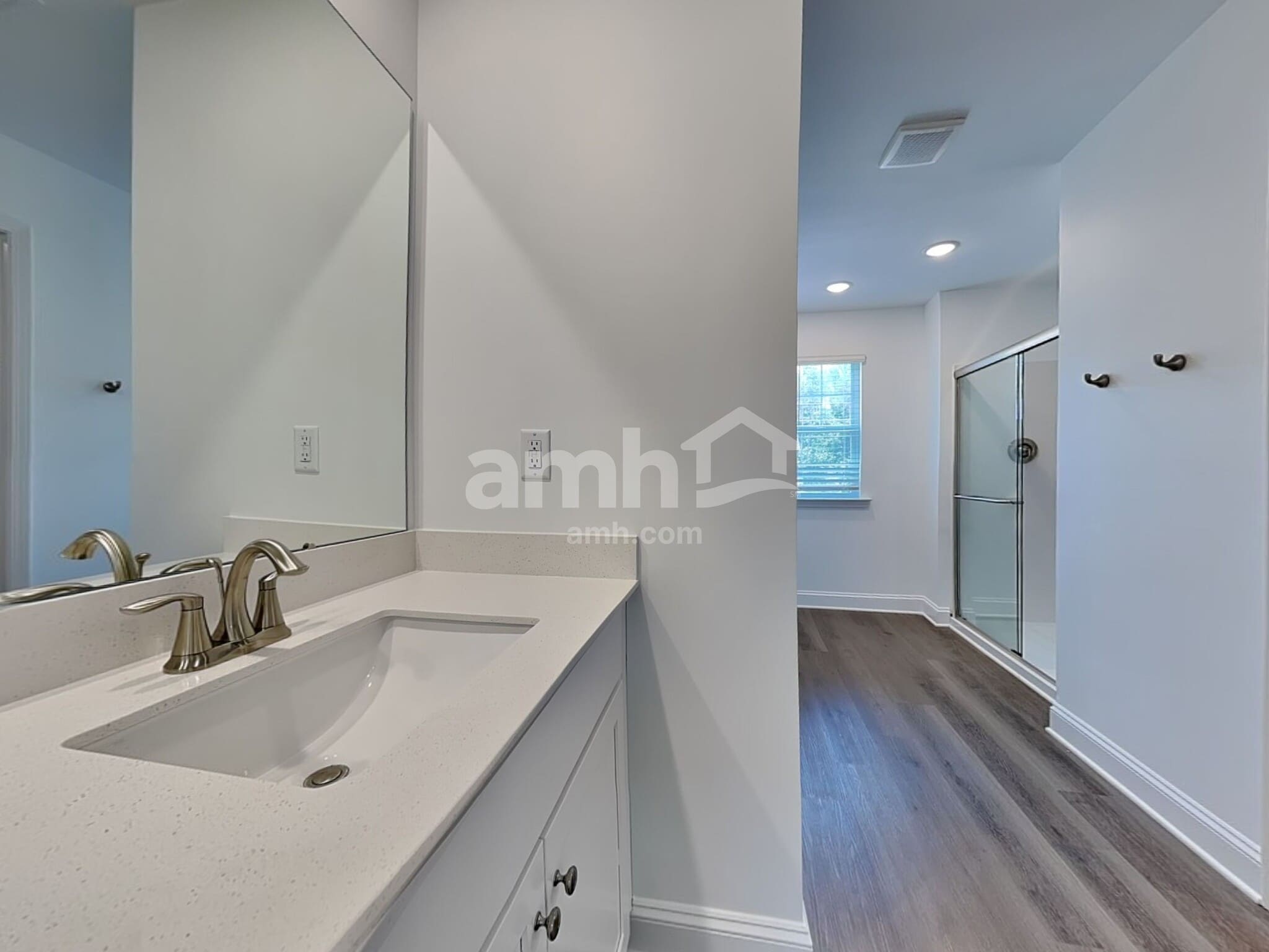 Building Photo - 1120 Livengood Wy