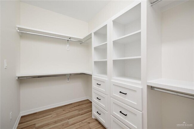 Building Photo - 3617 S Apex St