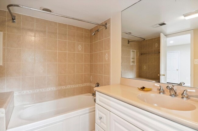Building Photo - 5 BR 4.5 BA home with inground heated pool and extensive hardscape!