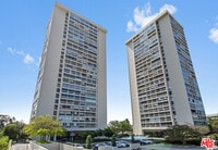 Building Photo - 2220 Ave of the Stars