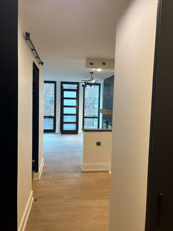 Building Photo - 1 E Scott St