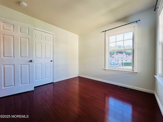 Building Photo - 891 Crimson Ct