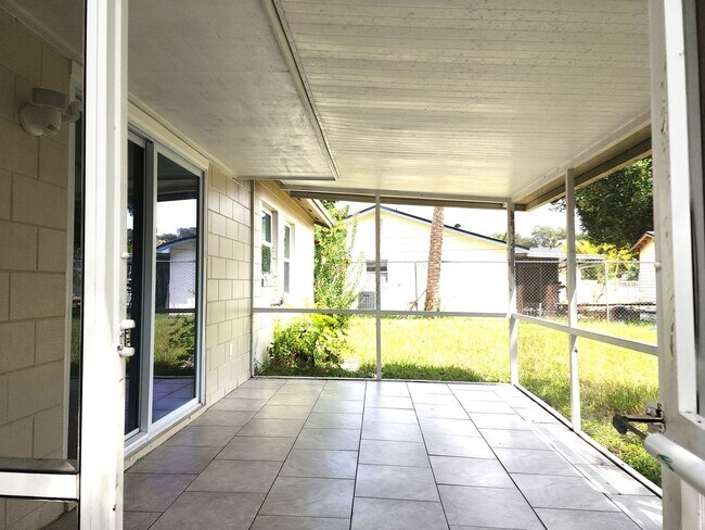 Building Photo - Single-Story Home in Great Neighborhood