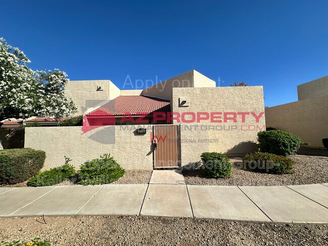 Building Photo - 4770 W New World Dr