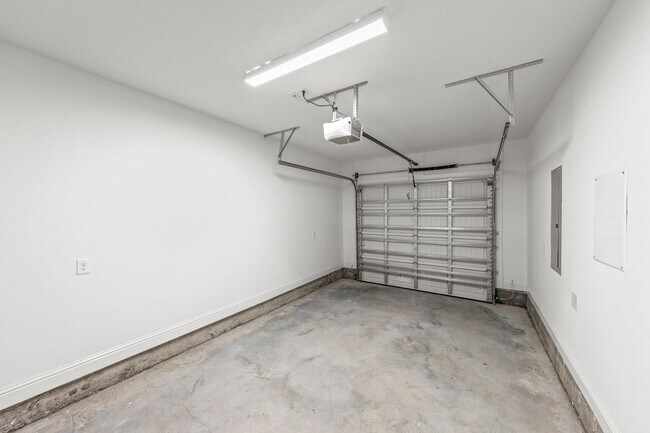 Building Photo - 4288 Ida Coon Cir