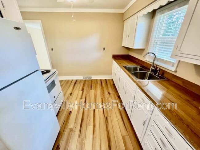 Building Photo - 2408 S Boeke Rd